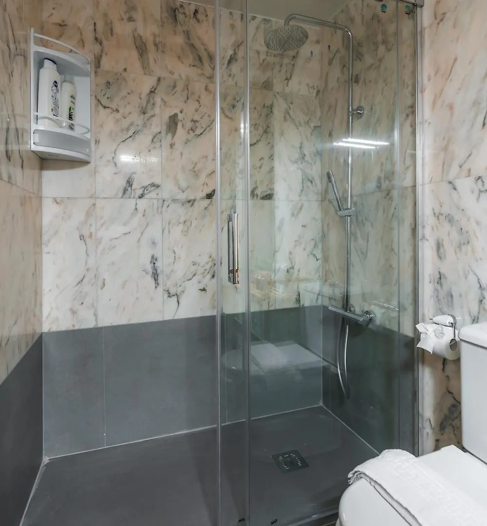 Tuguest Station With Parking Apartment Granada Spain