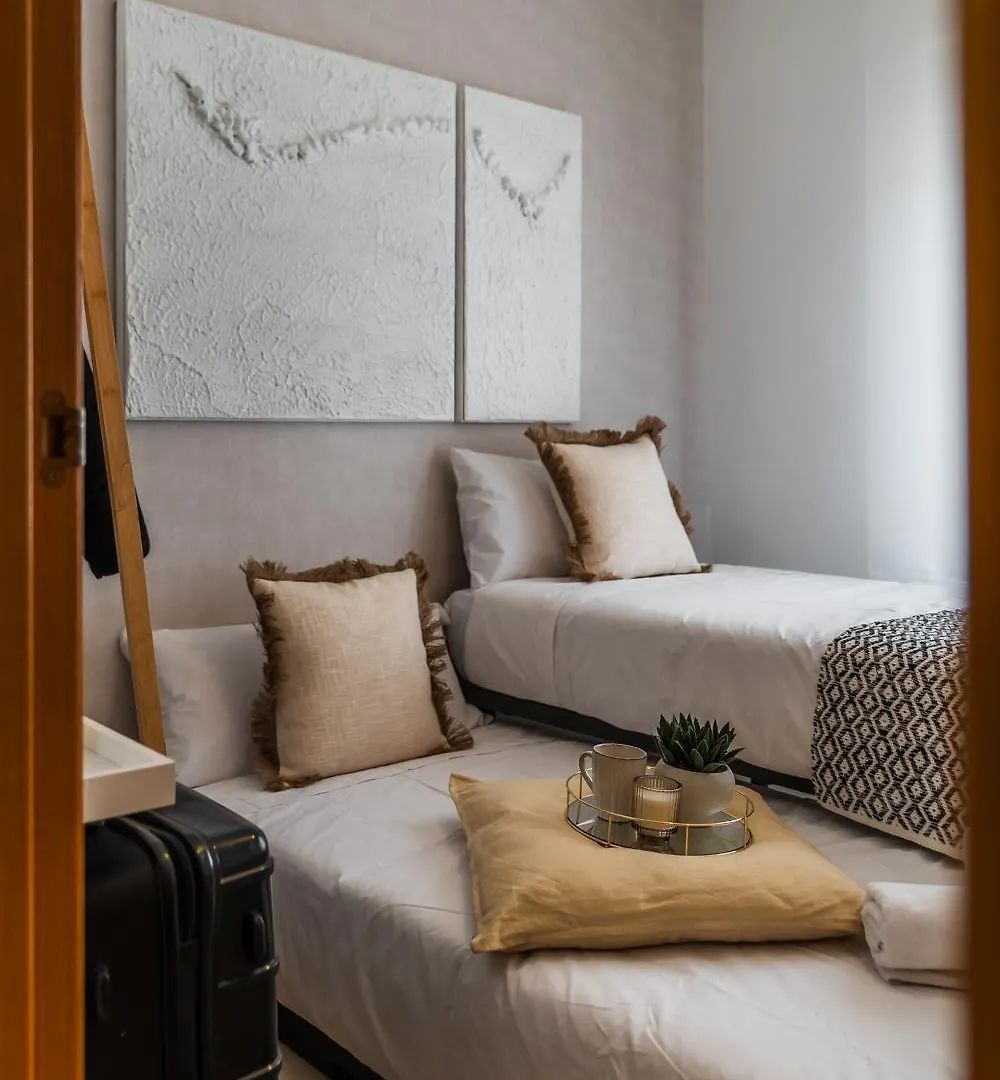 Tuguest Station With Parking Apartment Granada