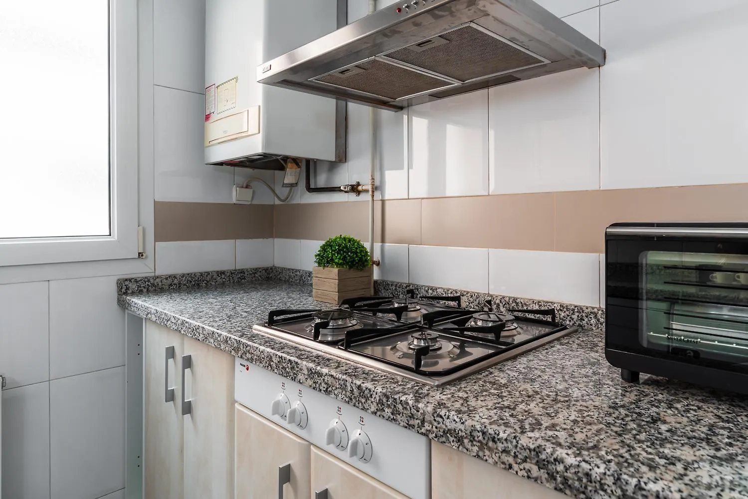 Tuguest Station With Parking Appartement Granada 0*,